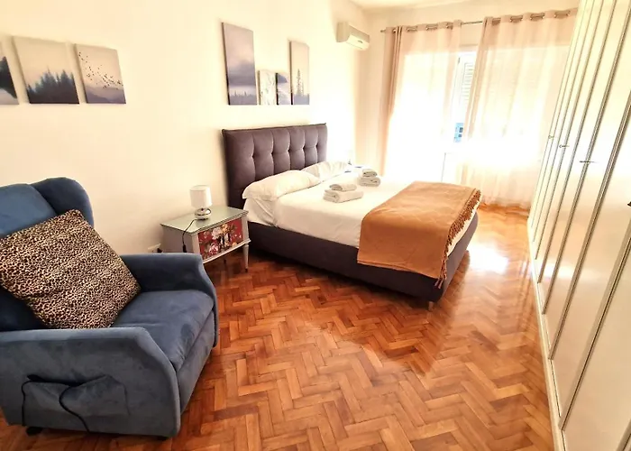 Garbatella Elegant Apartamento