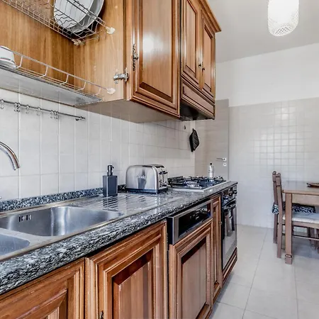 דירה Garbatella Elegant *